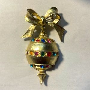 Christmas brooch